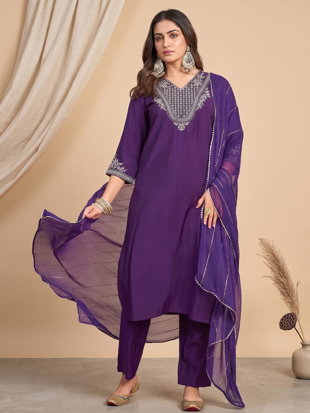 Kurta Set With Intricate Zari Embroidery, Paired With Solid Ankle-Length Trousers And An Embroidered Dupatta