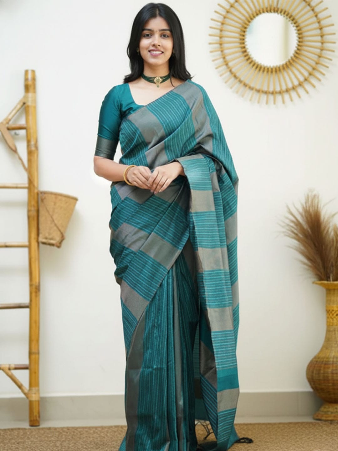 Ethnic Motifs Silk Cotton Handloom Banarasi Saree
