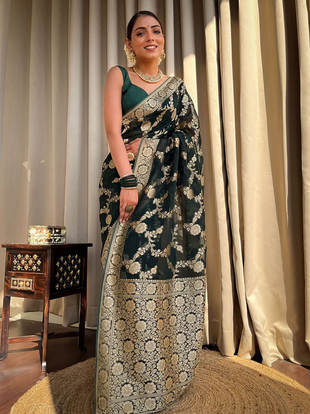 Ethnic Motifs Silk Cotton Handloom Banarasi Saree