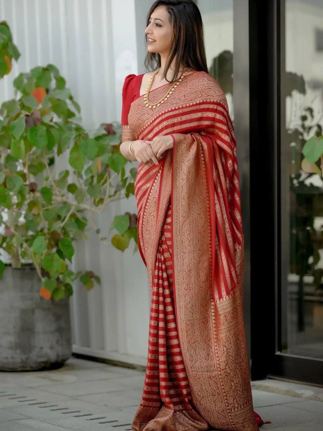 Ethnic Motifs Silk Cotton Handloom Banarasi Saree