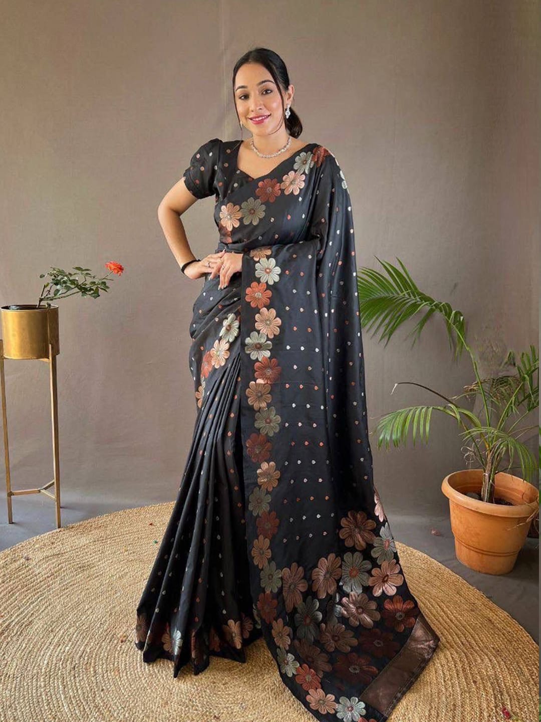 Ethnic Motifs Silk Cotton Handloom Banarasi Saree