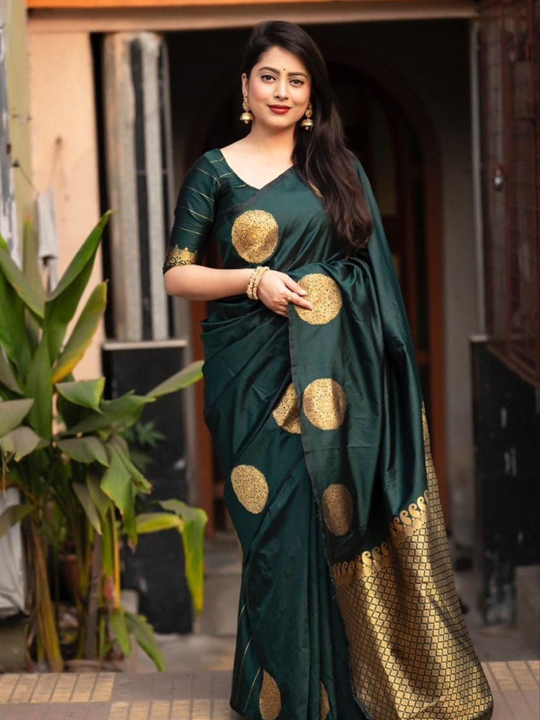 Ethnic Motifs Silk Cotton Handloom Banarasi Saree