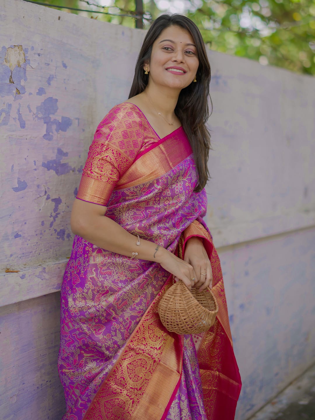 Luxurious silk Saree with rich woven pallu design