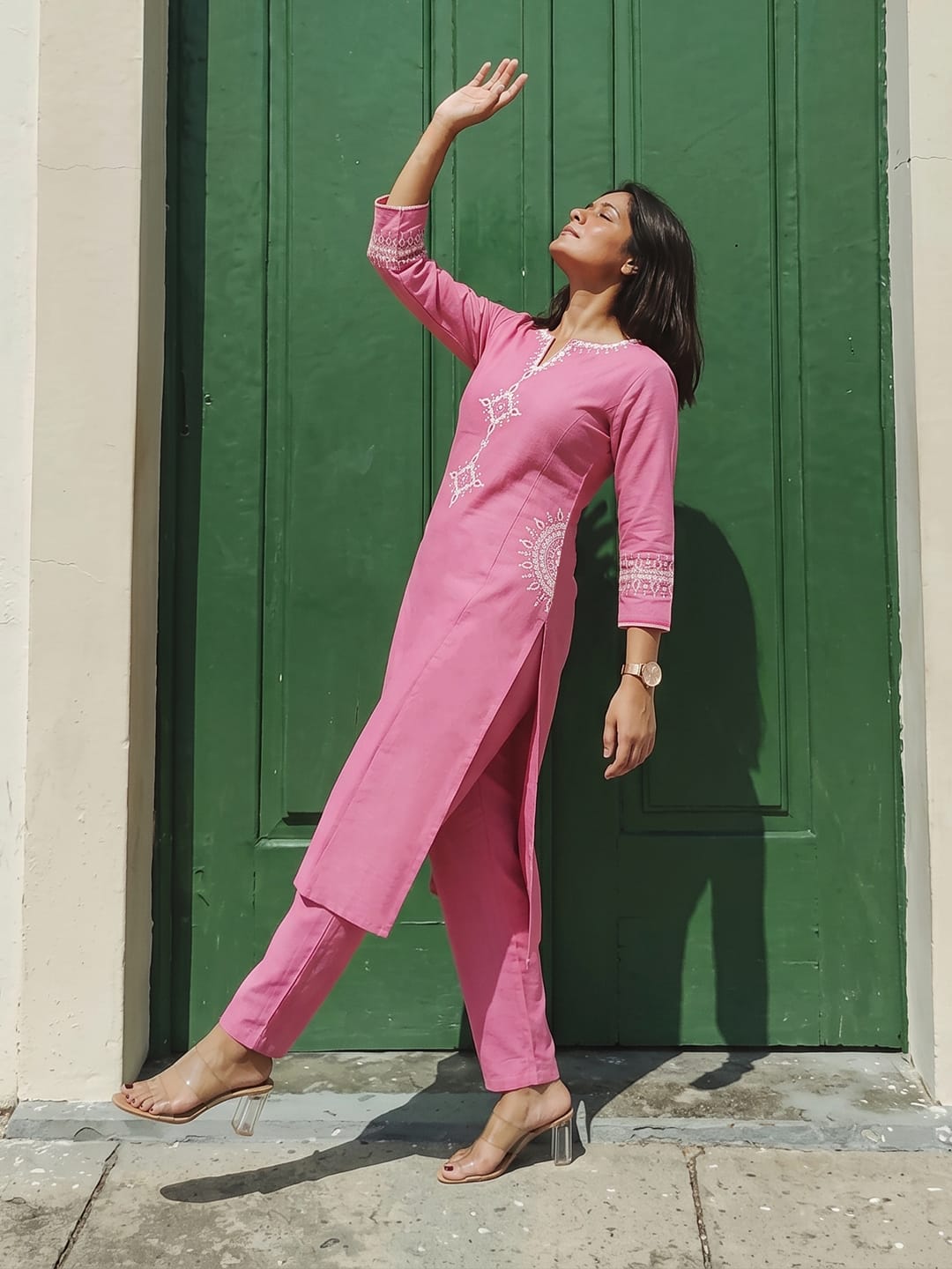 Elegant Pink Embroidered Kurta Set Crafted For Timeless Everyday Charm.