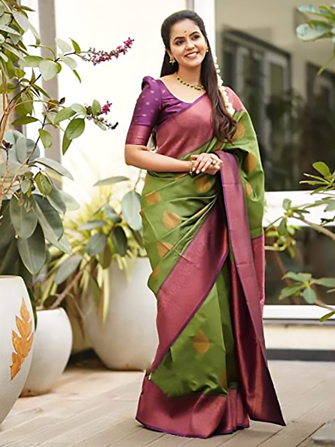 Ethnic Motifs Silk Cotton Handloom Banarasi Saree