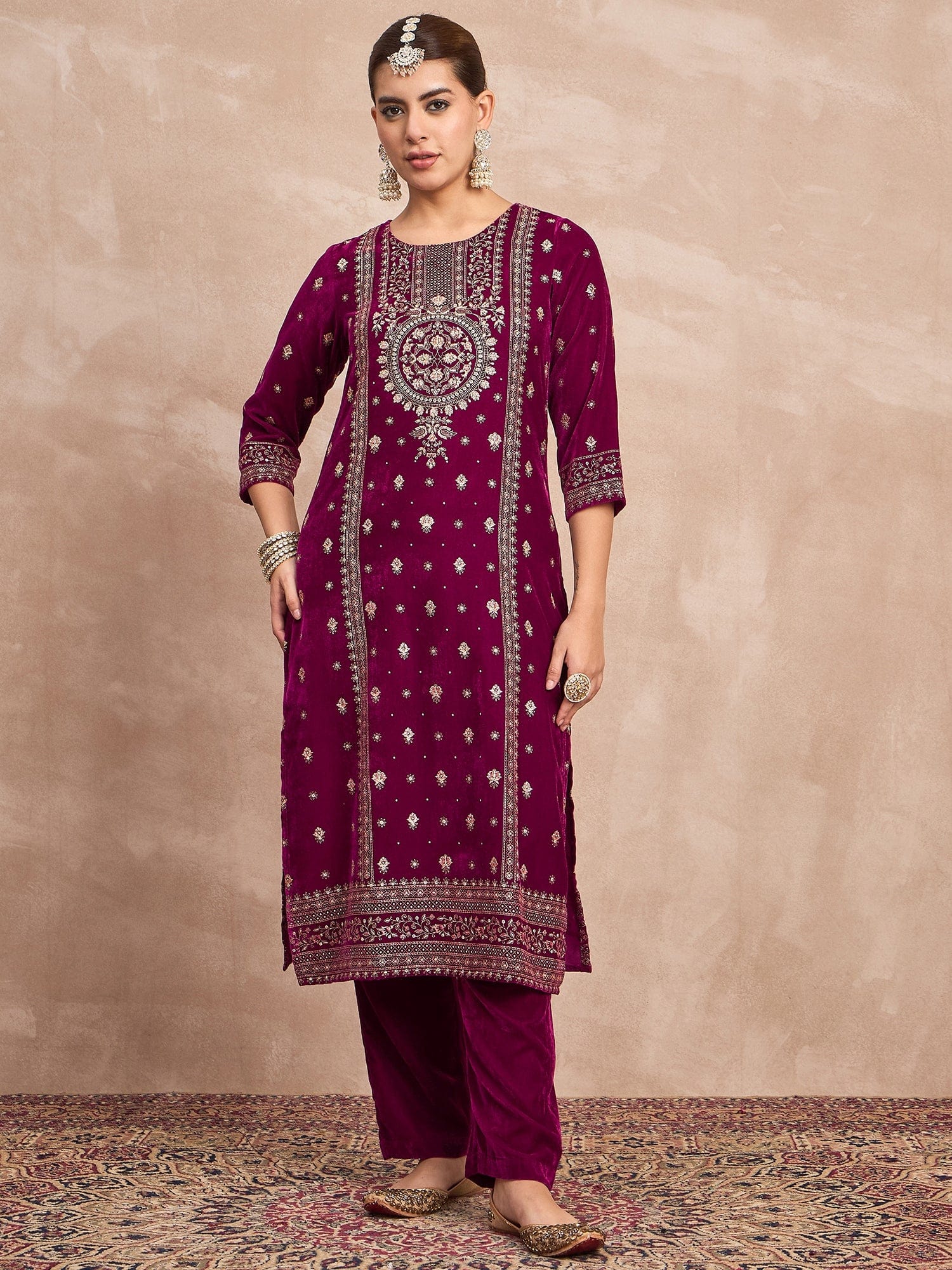 Velvet Kurta With Silver Print, Paired With Trousers For An Elegant, Everyday Look