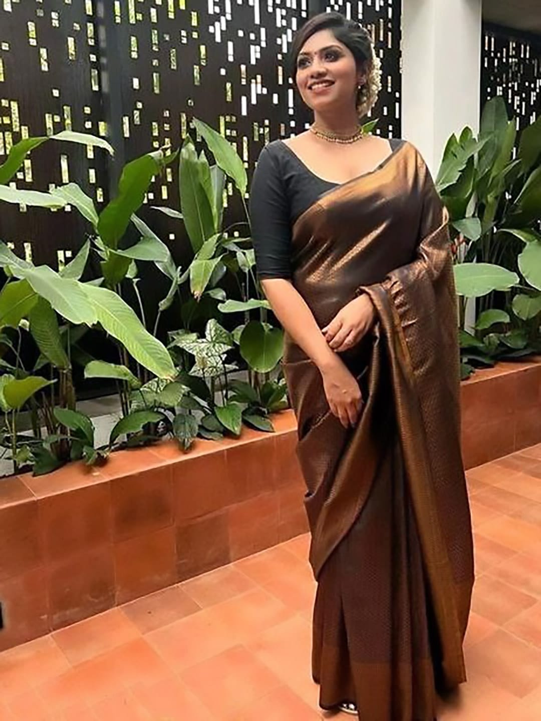 Ethnic Motifs Silk Cotton Handloom Banarasi Saree