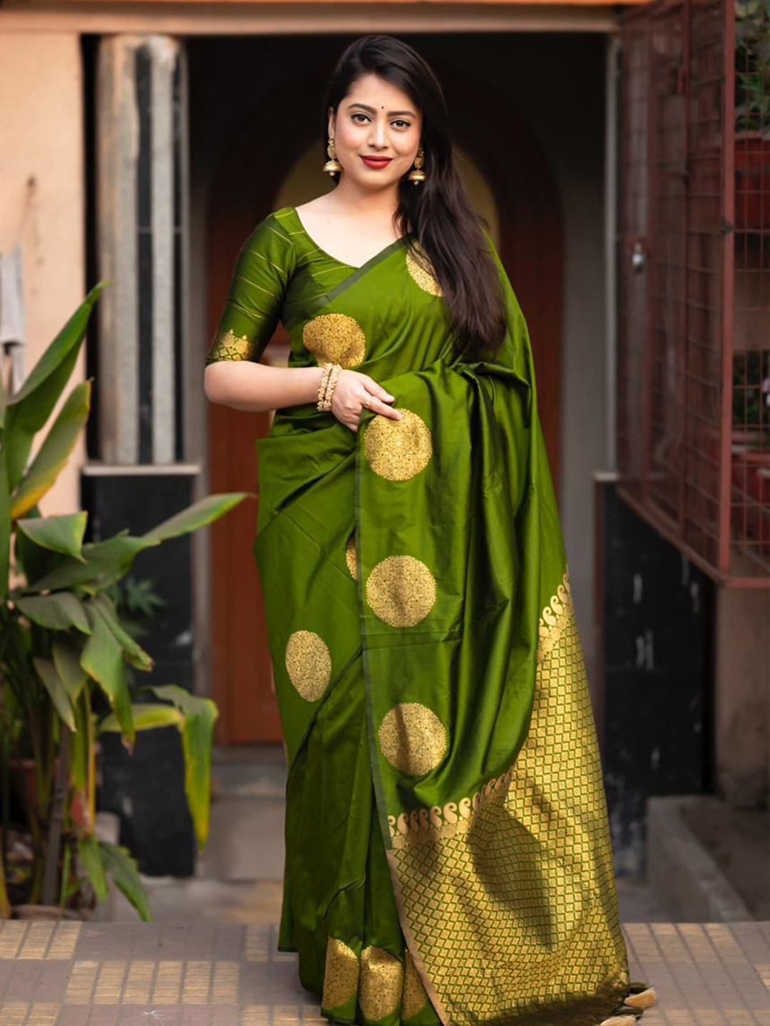 Ethnic Motifs Silk Cotton Handloom Banarasi Saree