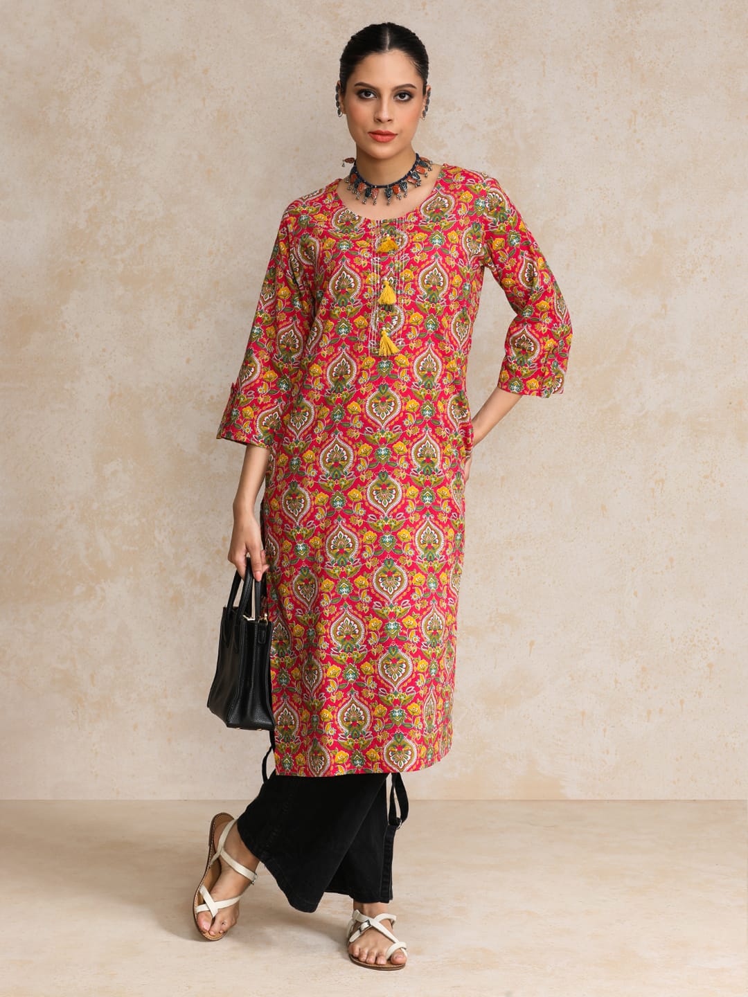 The Kurti Collection Women Pink And Yellow Floral Printed Straight Kurta