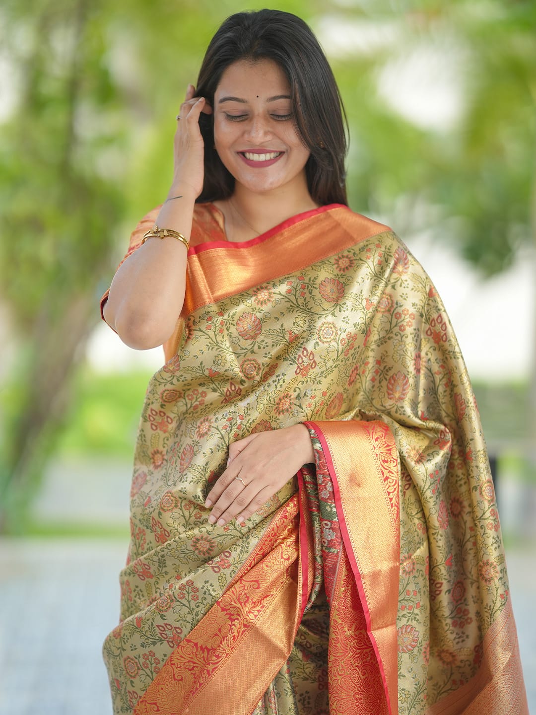 Classic Indian Silk Saree with Rich woven Pallu Design