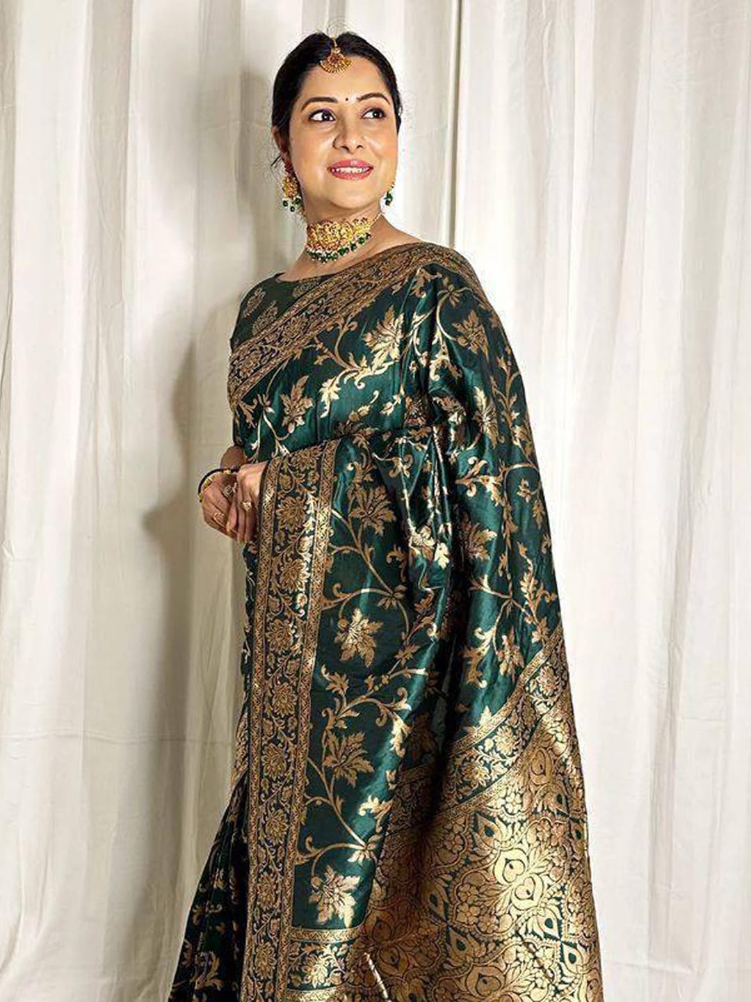 Ethnic Motifs Silk Cotton Handloom Banarasi Saree
