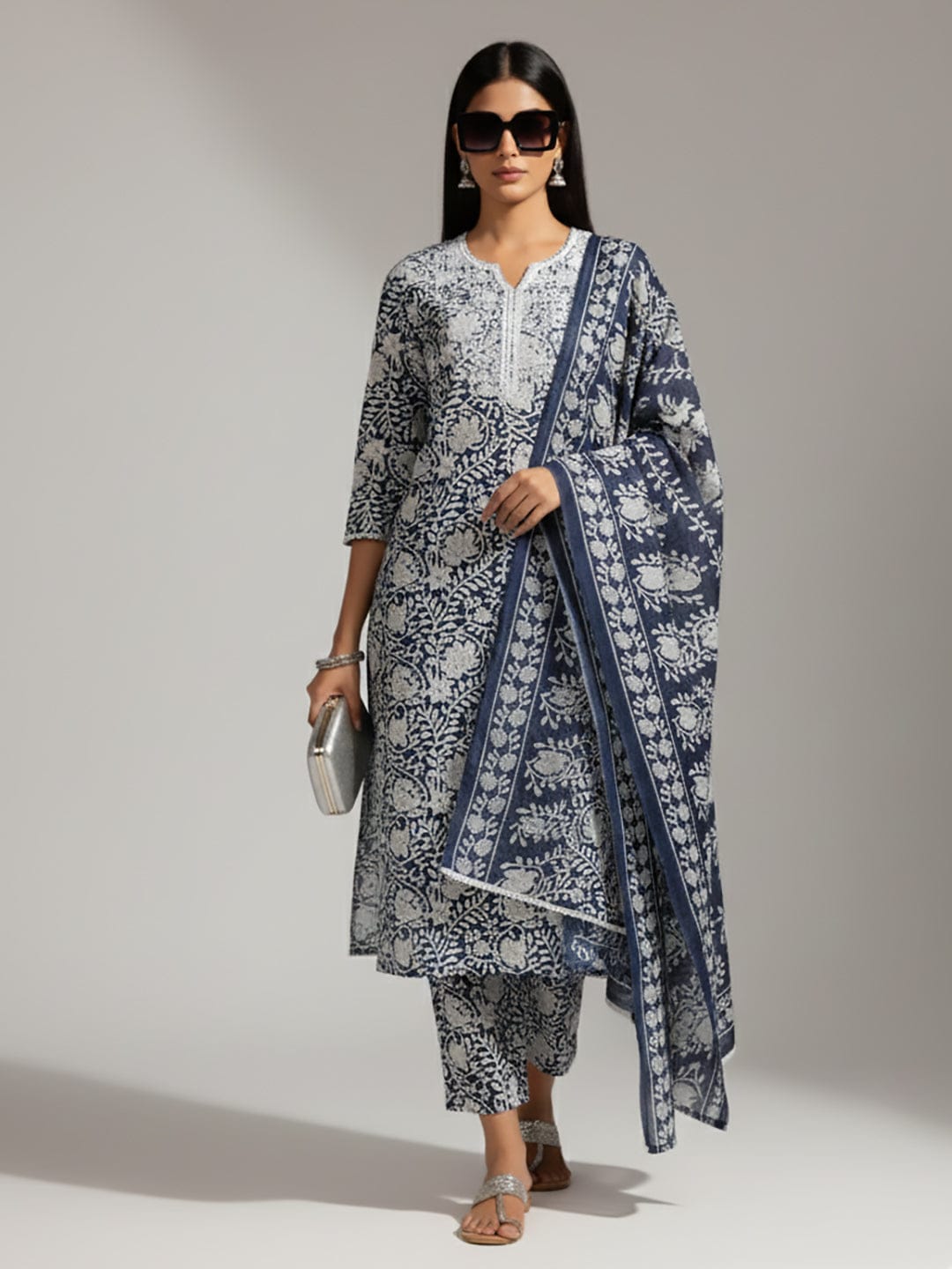 The Kurti Collection Women Ethnic Floral Printed Kurta With Trouser & Dupatta