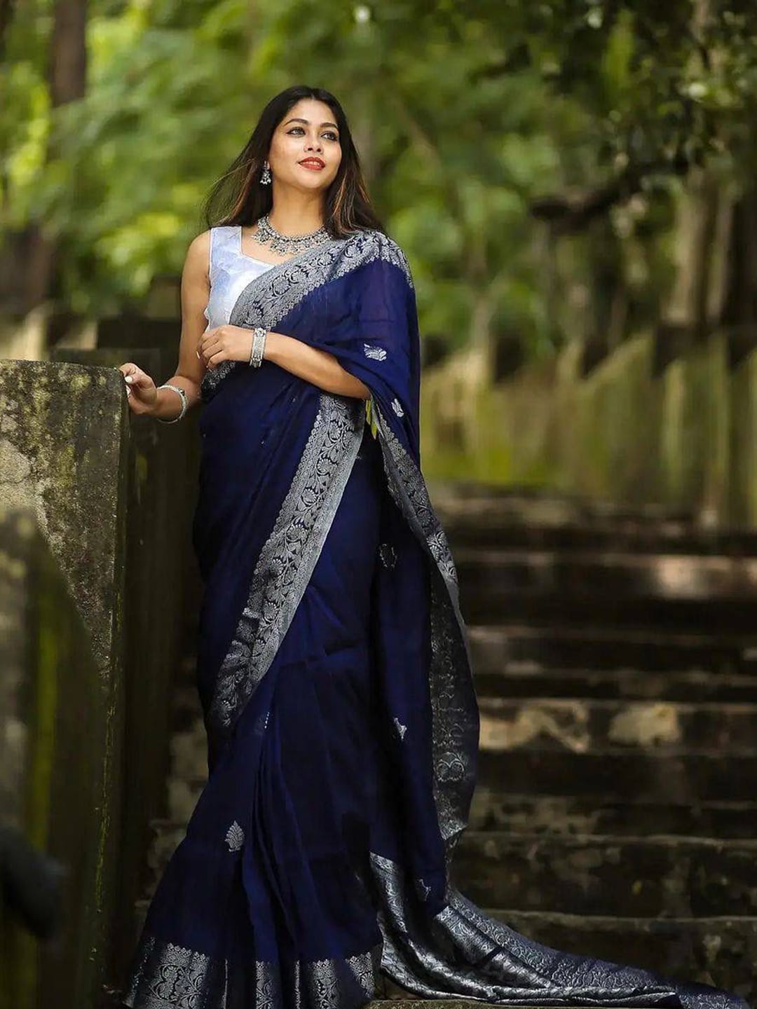 Ethnic Motifs Silk Cotton Handloom Banarasi Saree