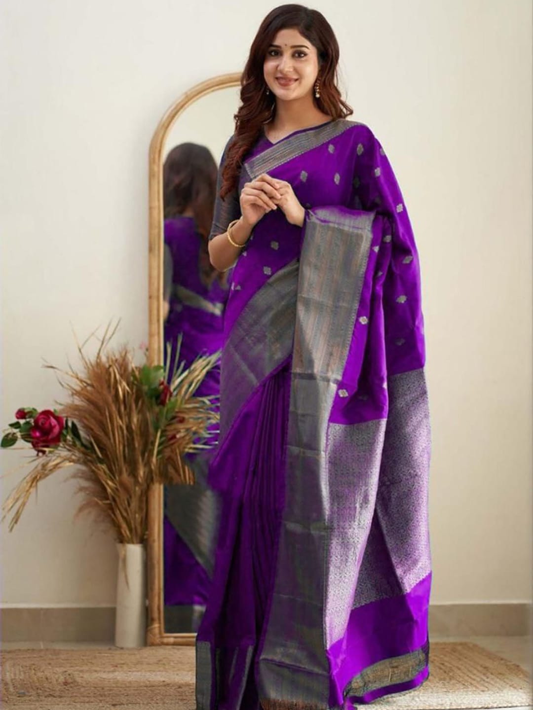 Ethnic Motifs Silk Cotton Handloom Banarasi Saree