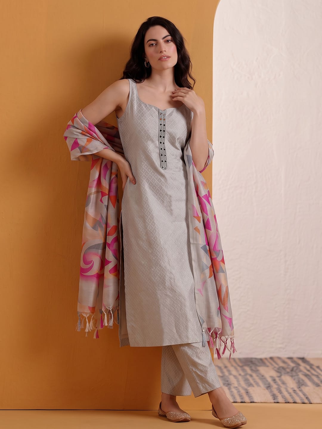 Women's Woven Design Kurta Set With Bhagalpuri Dupatta