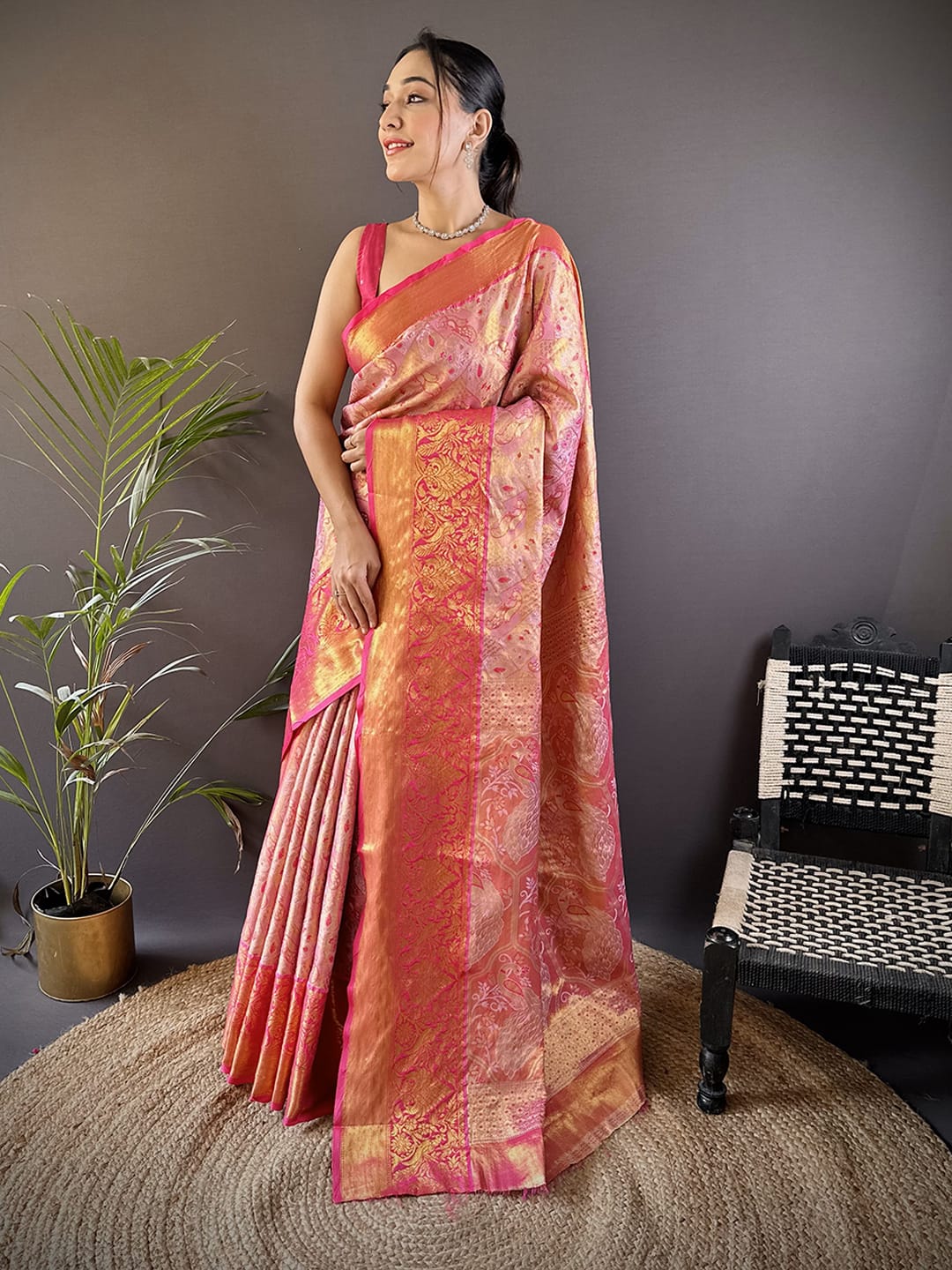 Luxurious silk Saree with rich woven pallu design