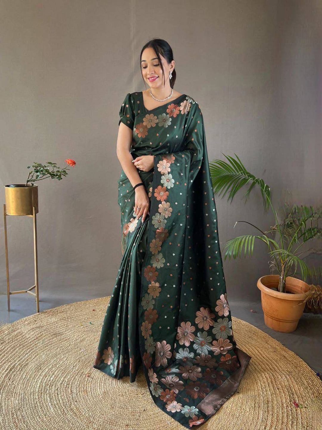 Ethnic Motifs Silk Cotton Handloom Banarasi Saree