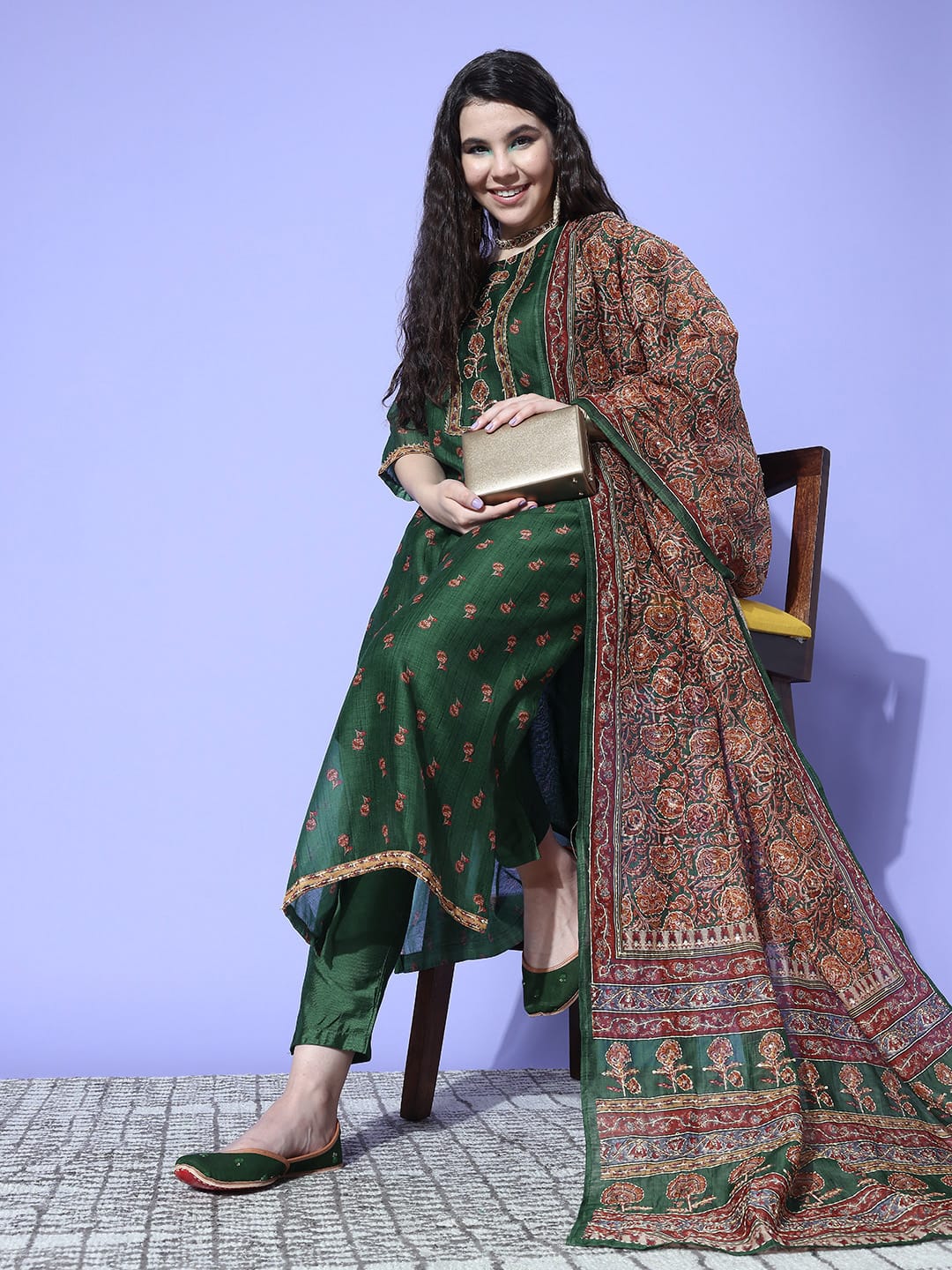 The Kurti Collection Women Green Floral Printed Kurta Paired With Tonal Bottom And Thread Embroidered Dupatta