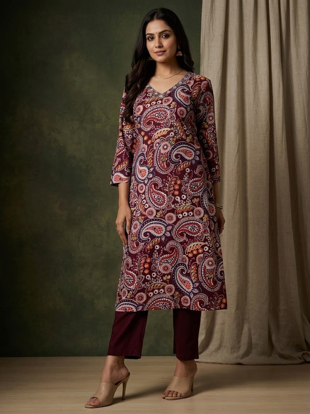 The Kurti Collection Women Paisely Printed Sequin Embroidered V Neck Kurta