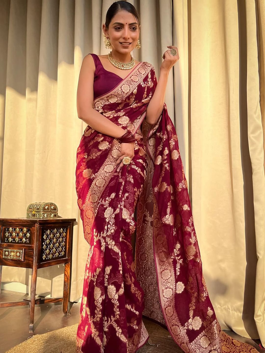 Ethnic Motifs Silk Cotton Handloom Banarasi Saree