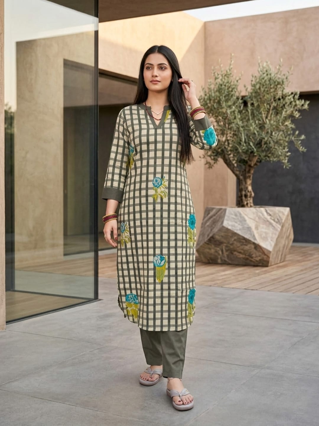ethnic style with this elegant grey check print kurta set, designed for effortless comfort and modern charm.