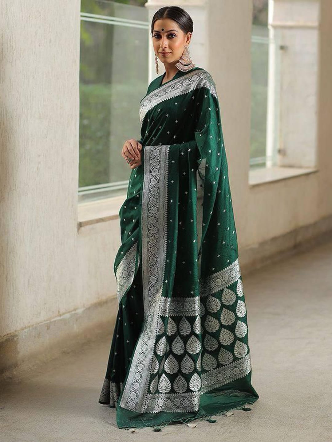 Ethnic Motifs Silk Cotton Handloom Banarasi Saree