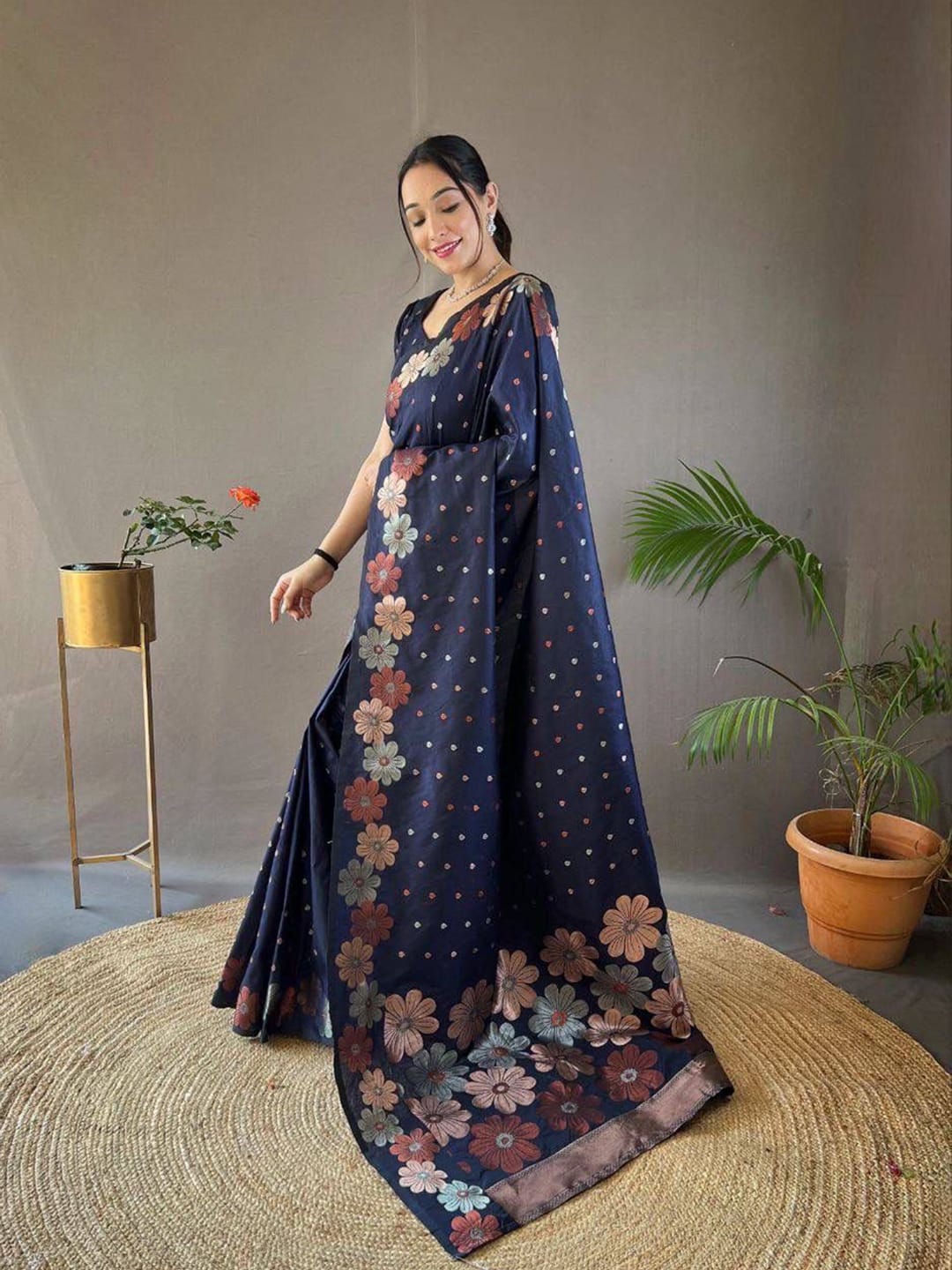 Ethnic Motifs Silk Cotton Handloom Banarasi Saree
