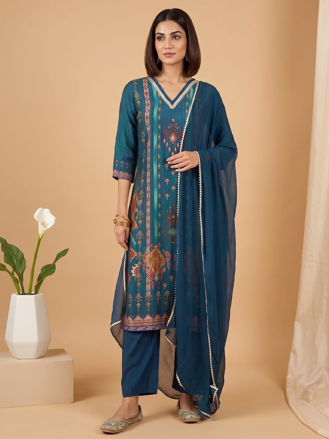 The Kurti Collection Women 3-Piece Blue Ikat-Printed Kurta Set With Solid Trousers And A Lace-Trimmed Dupatta