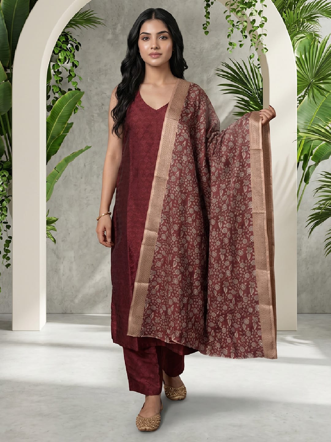 Contemporary & Sleek Kurta Set With Dupatta
