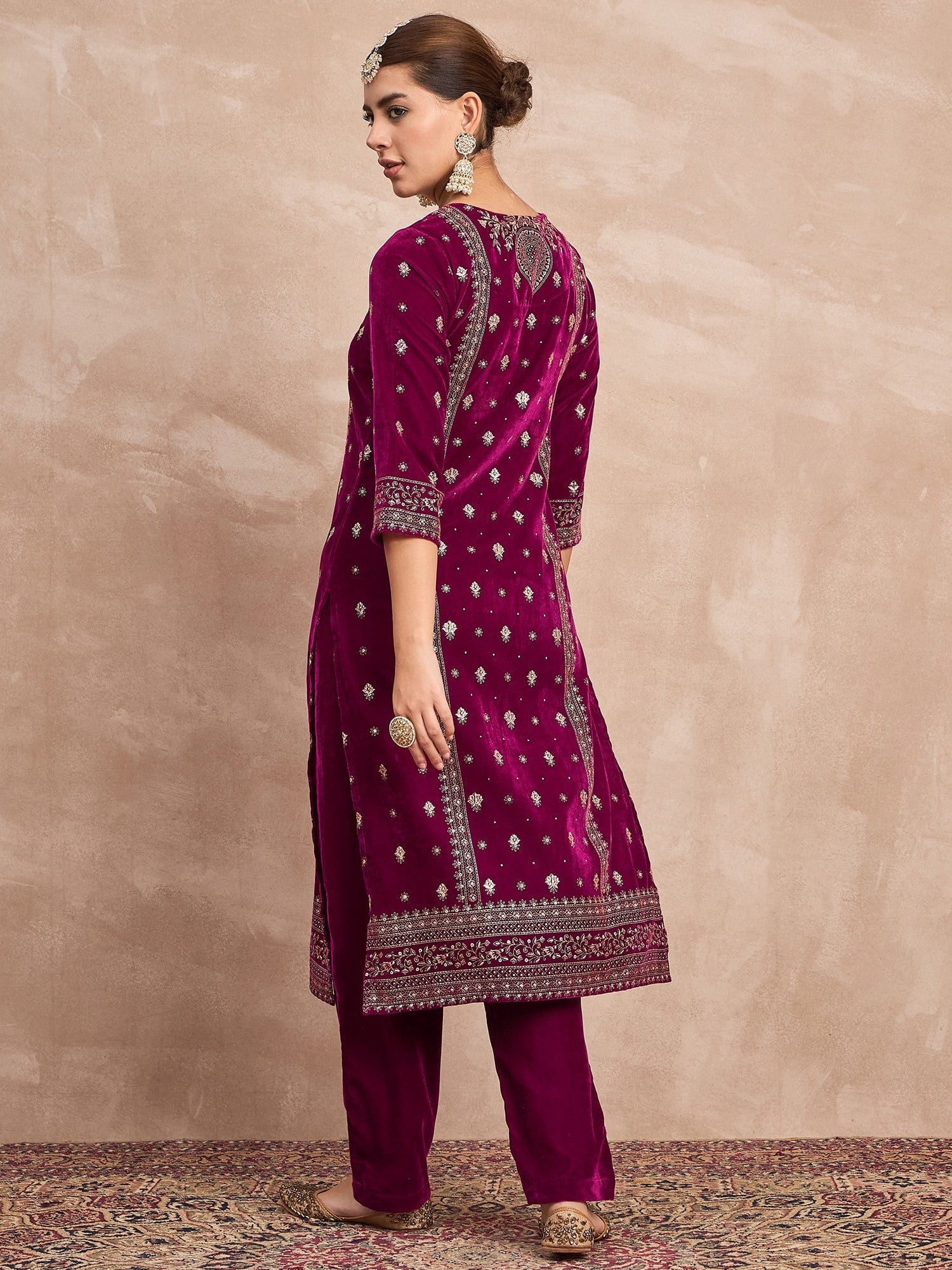 Velvet Kurta With Silver Print, Paired With Trousers For An Elegant, Everyday Look