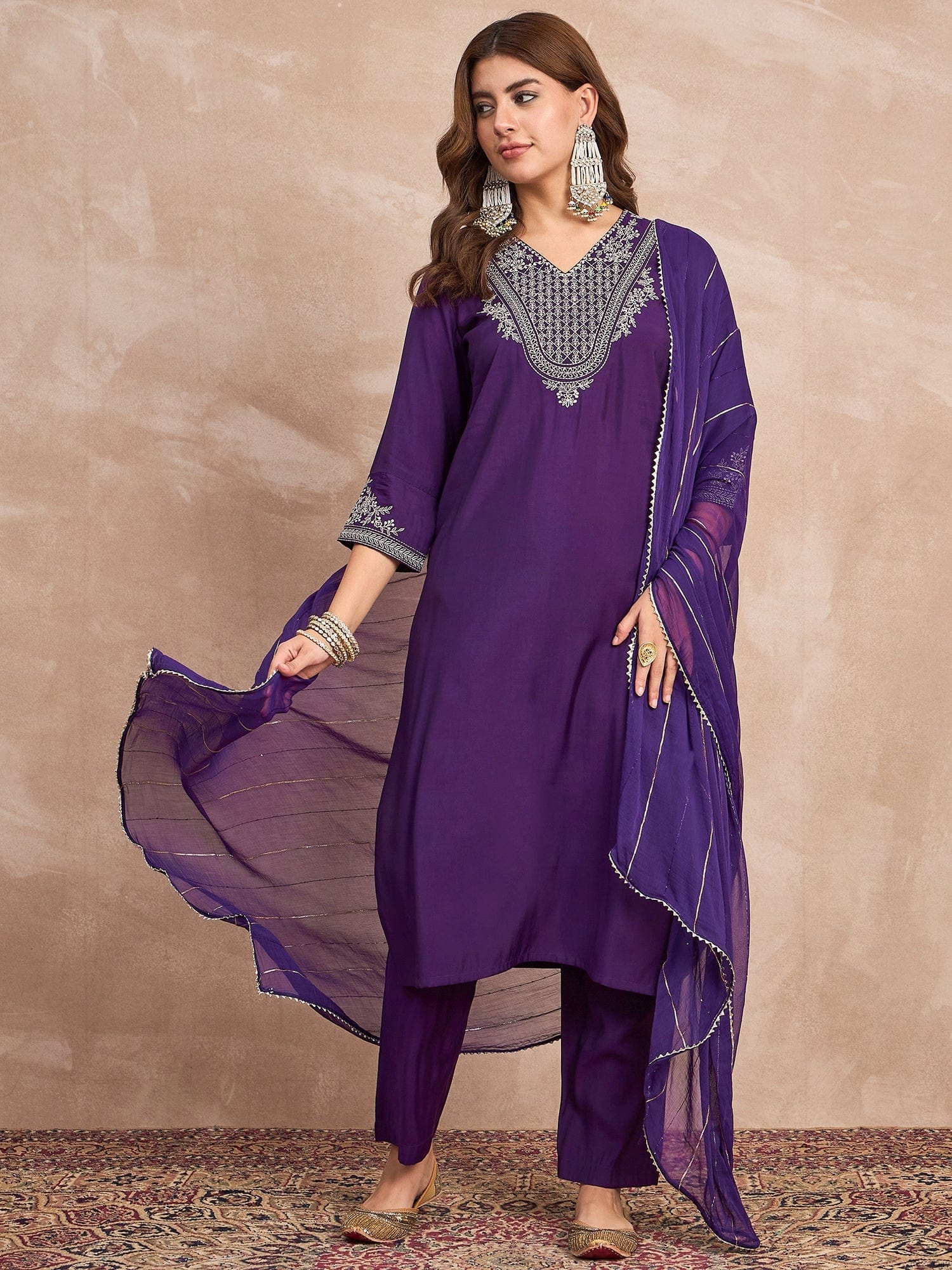 Kurta Set With Intricate Zari Embroidery, Paired With Solid Ankle-Length Trousers And An Embroidered Dupatta For A Graceful Festive Look