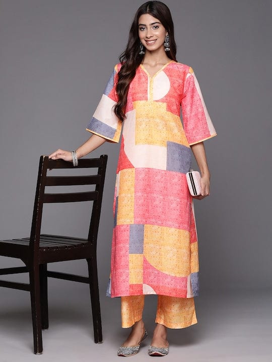 KSUT Women Pink Abstract Printed Straight Kurta Paired With Bottom