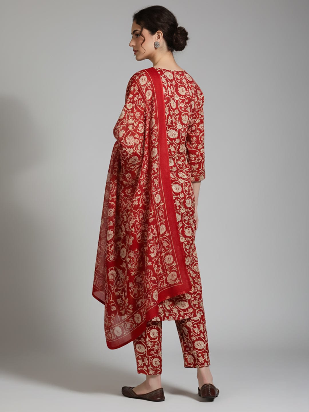 The Kurti Collection Women Gota Embroidered Yoke Kurta With Trousers And Dupatta