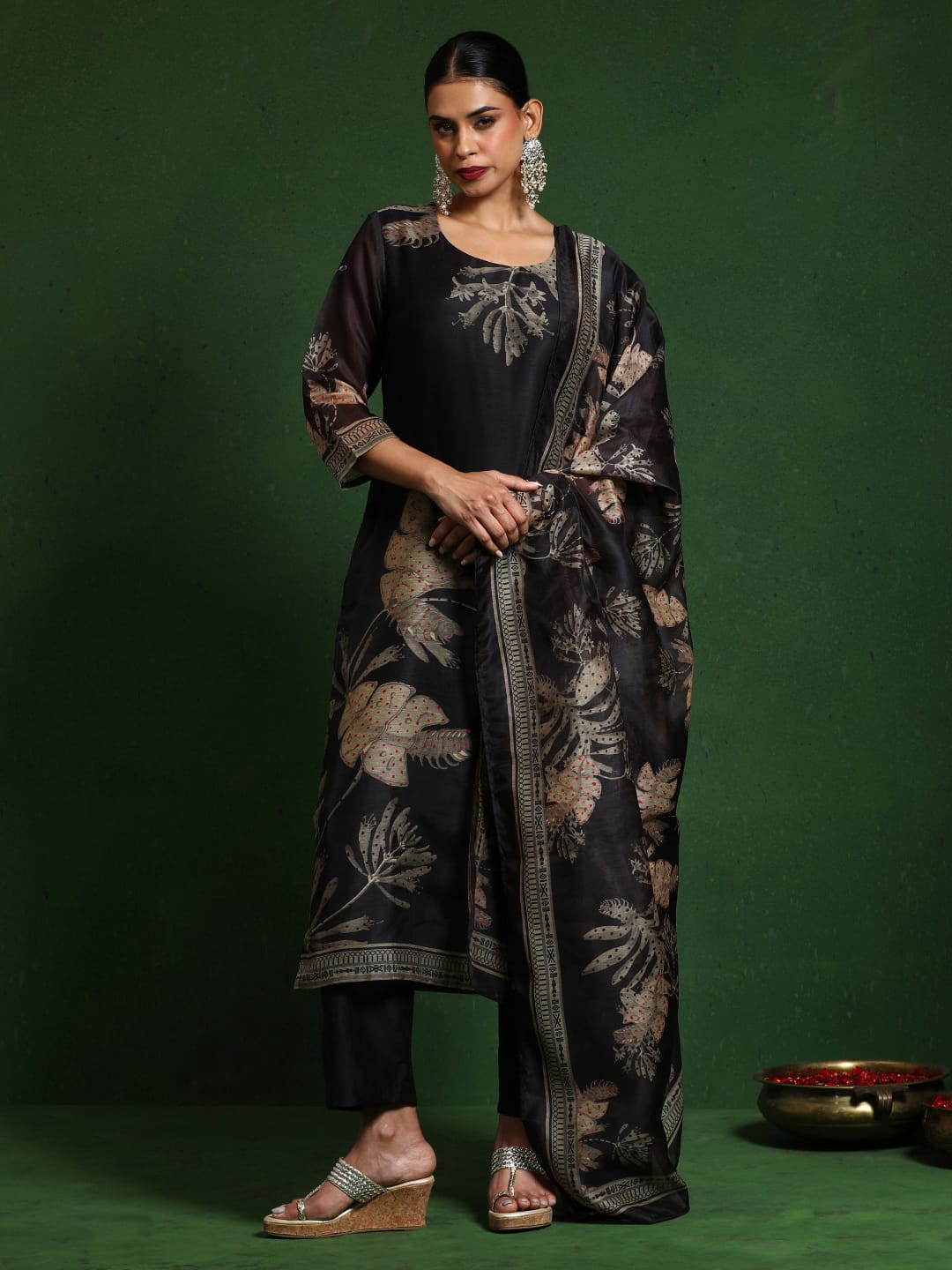 The Kurti Collection Women Round Neck Floral Printed Embroidered Kurta Paired With Solid Bottom And French Knot Embroidered Dupatta