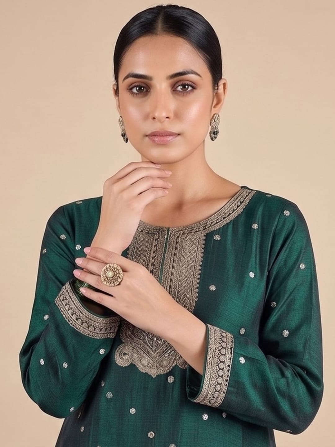 Graceful Green 3-Piece Set And An Elegant Embroidered Dupatta.