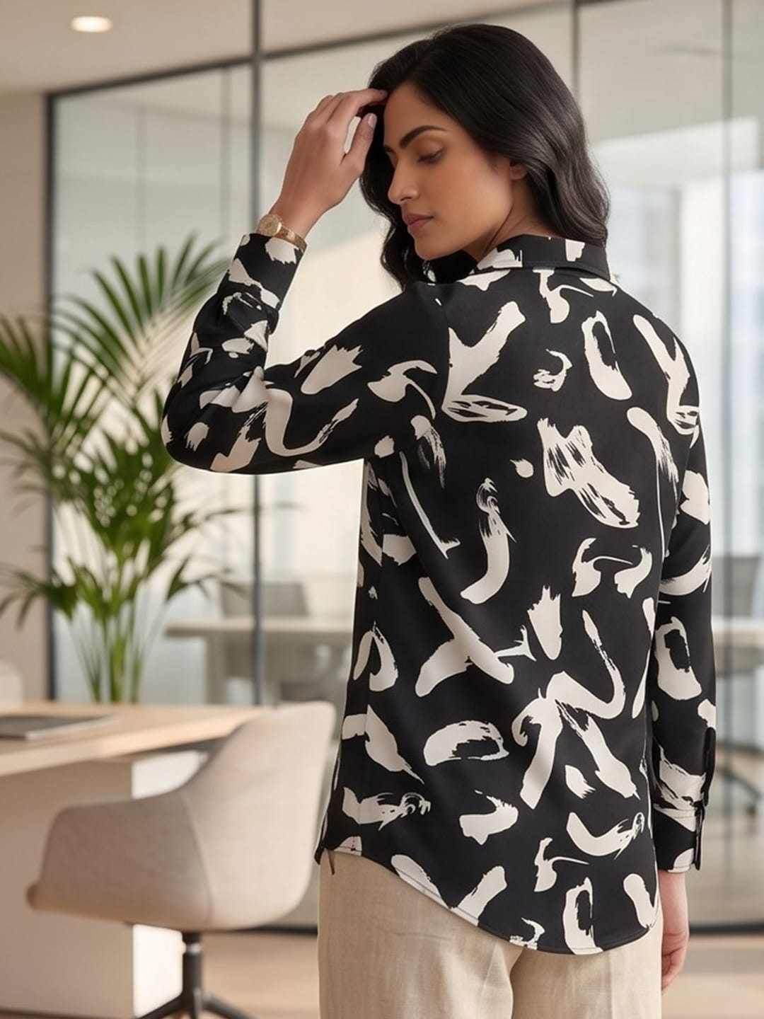 Black Coloured Slim Collar Long Sleeves Graphic Shirt