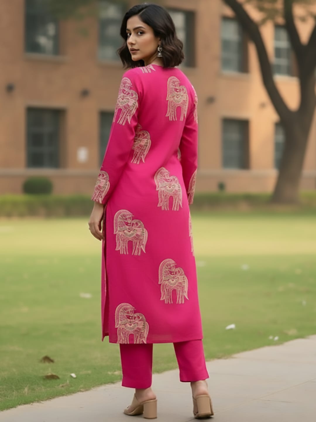 Fuchsia Tassel-Trimmed kurta set