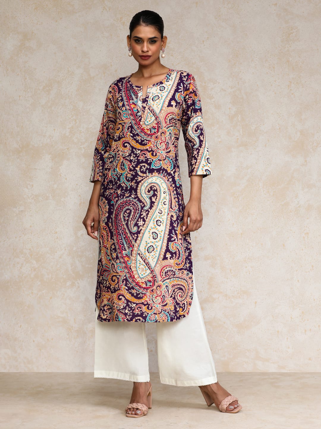 The Kurti Collection Women paisley printed three quarter sleeve Kurta
