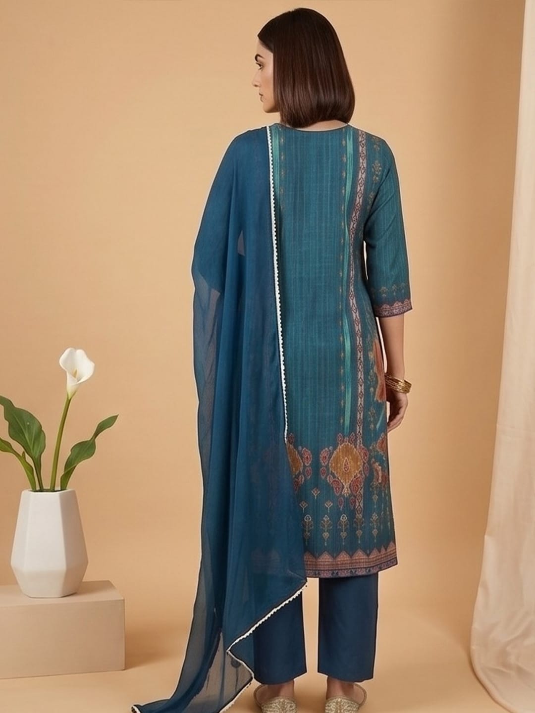 The Kurti Collection Women 3-Piece Blue Ikat-Printed Kurta Set With Solid Trousers And A Lace-Trimmed Dupatta