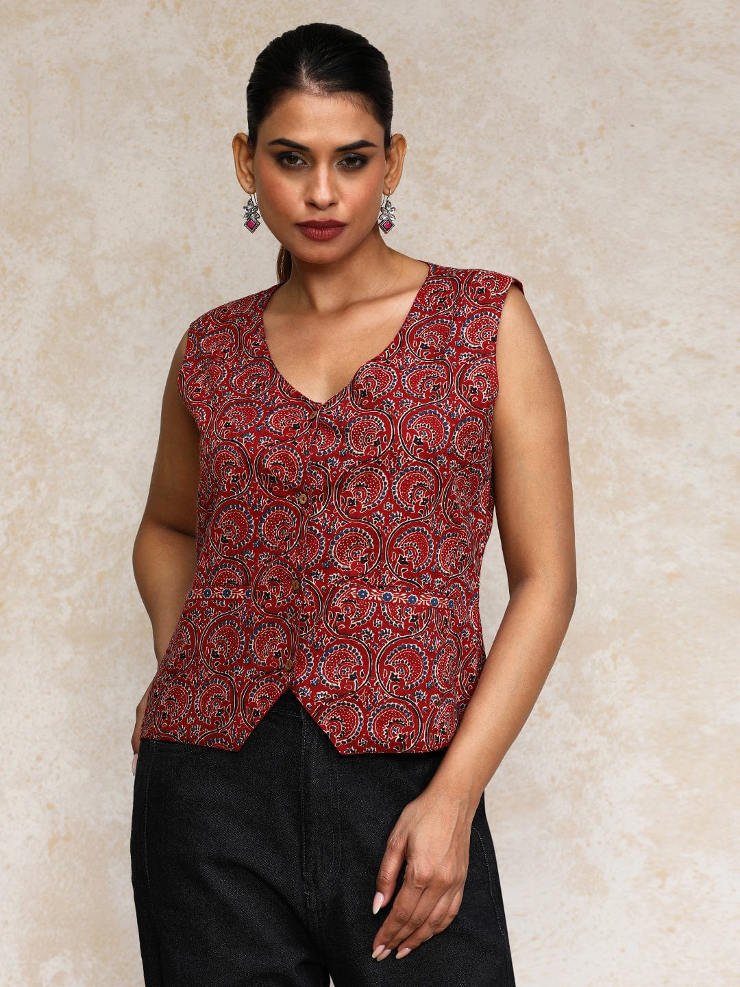 The Kurti Collection Women Printed V Neck short top