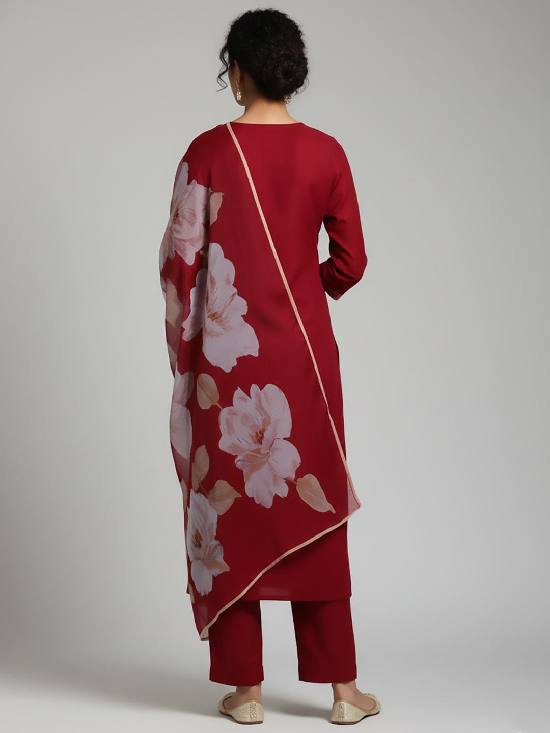 The Kurti Collection Women Thread Embroidere Yoke With Lace Detailing Kurta And Trouser With Dupata