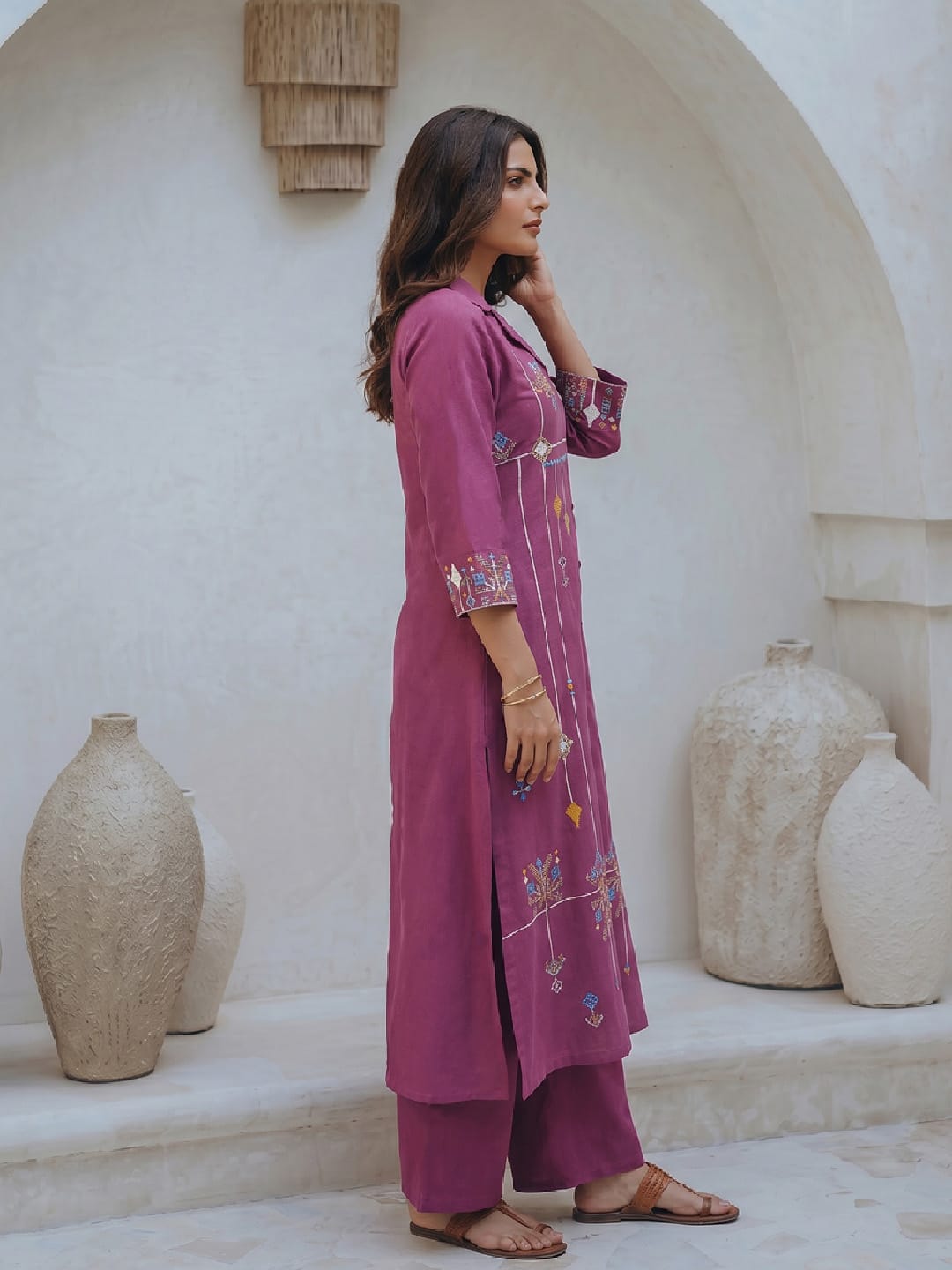 Women Geometric Embroidered Wine Kurta Set With Shirt Collar