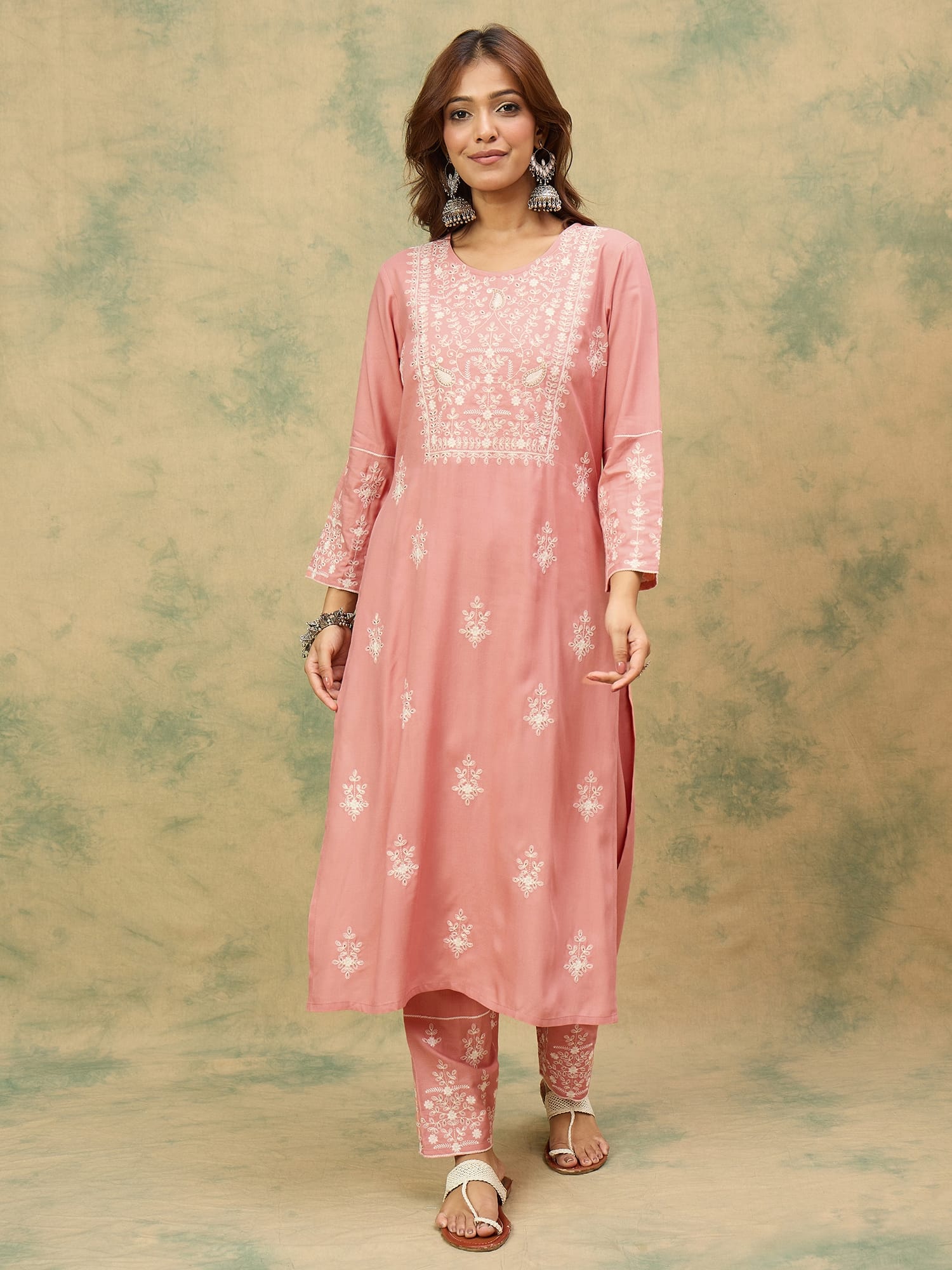 The Kurti Collection Women Mauve Embroidered Kurta Paired With Tonal Trouser And Dupatta