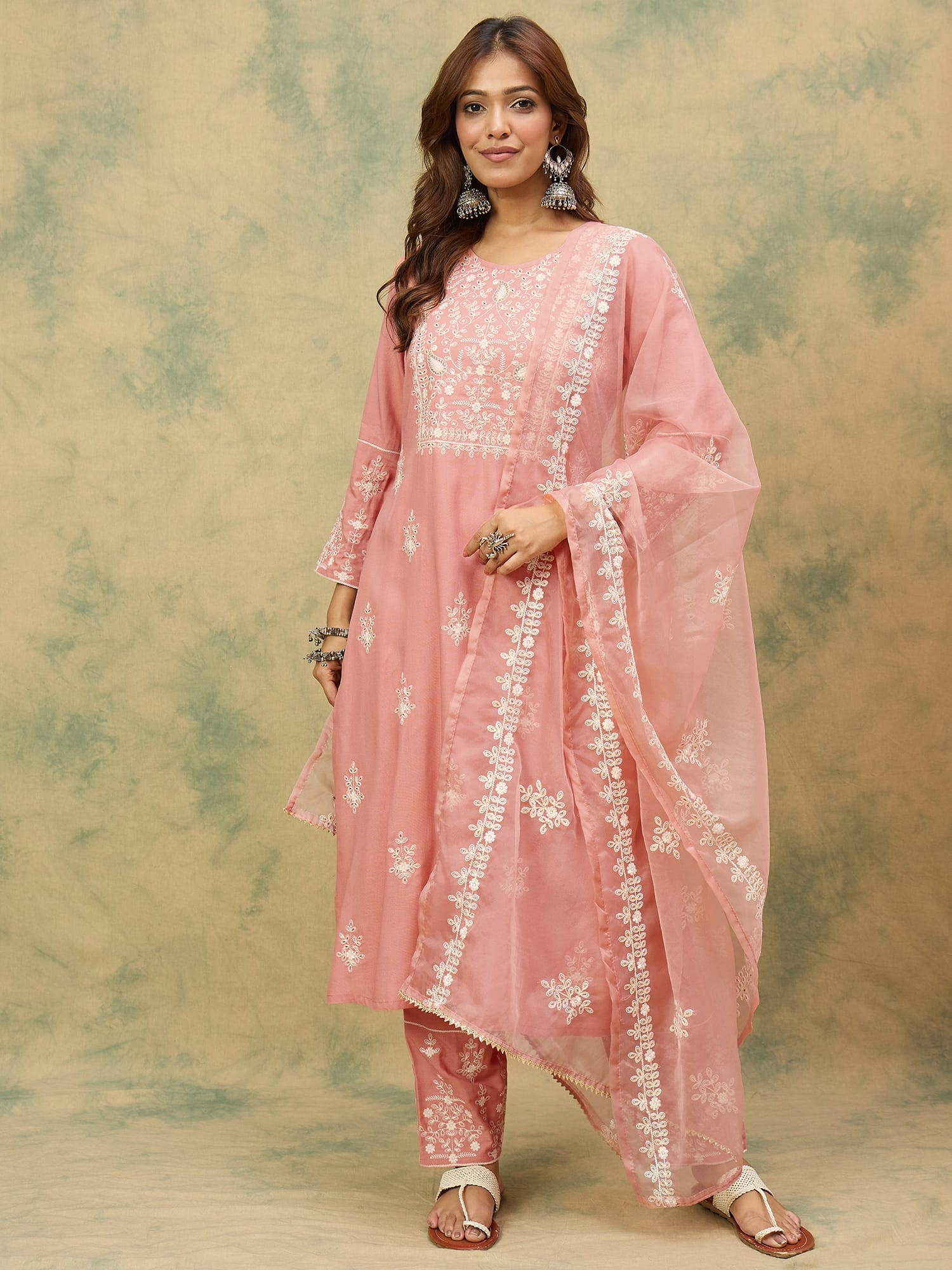 The Kurti Collection Women Mauve Embroidered Kurta Paired With Tonal Trouser And Dupatta