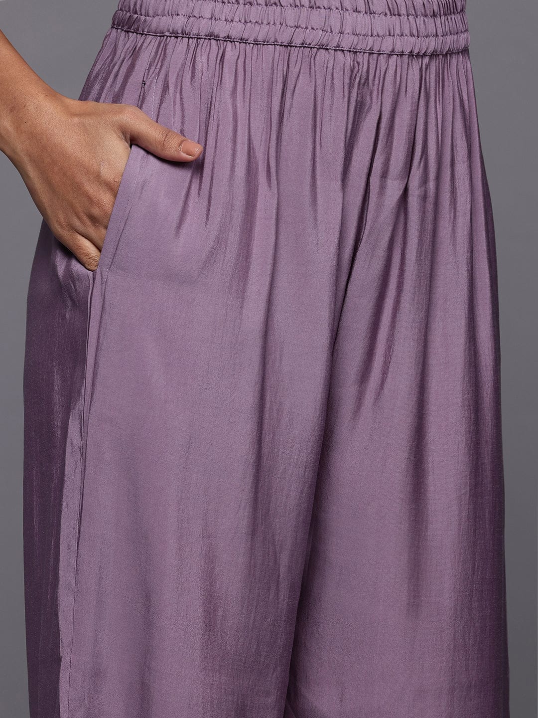 The Kurti Collection Women Lavender Zari Embroidered Straight Kurta With Trousers And Fringed Dupatta