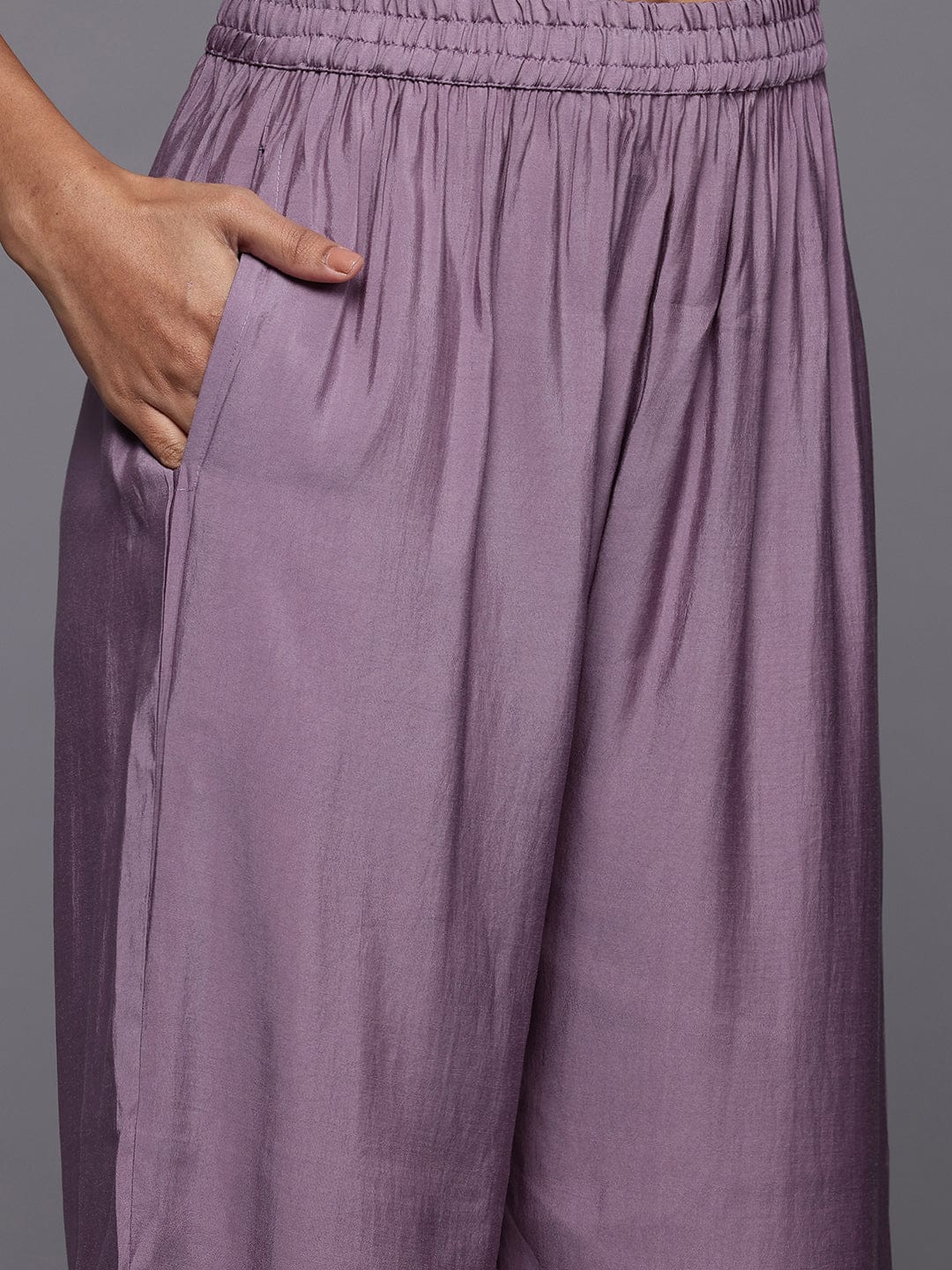 The Kurti Collection Women Lavender Zari Embroidered Straight Kurta With Trousers And Fringed Dupatta