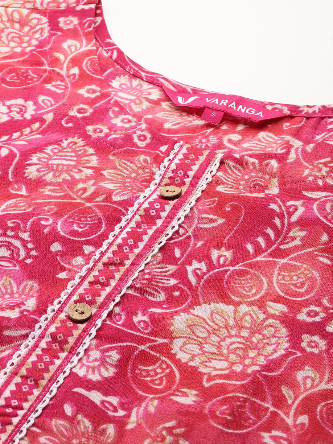 The Kurti Collection Women Floral Jaipuri Printed Lace Detaled Kurta Set With Dupatta