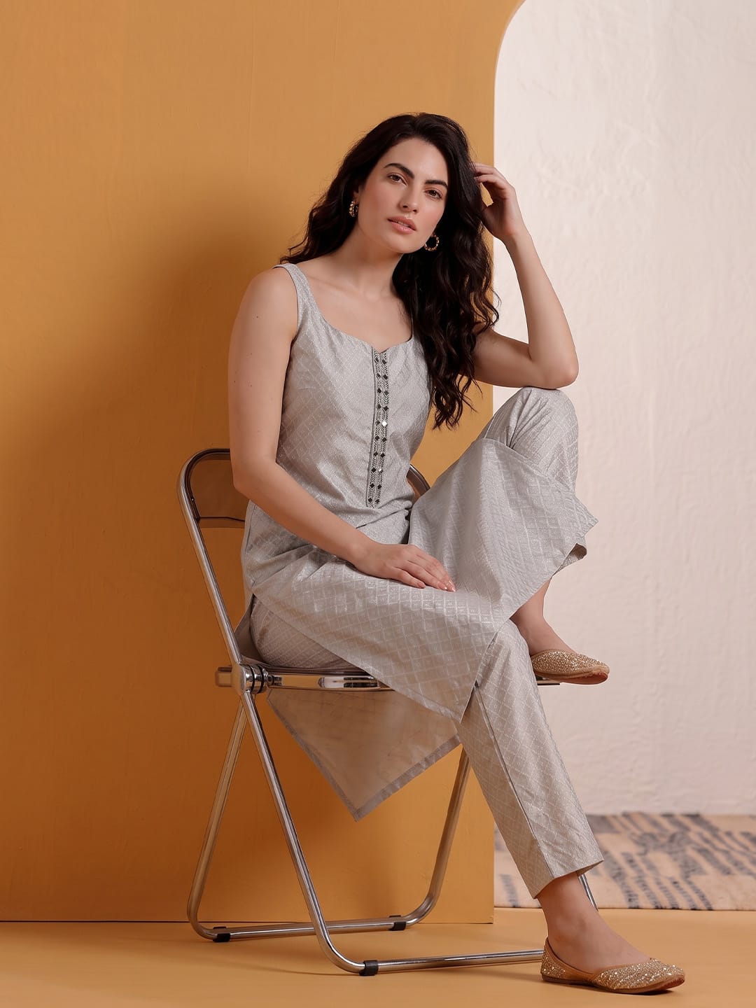 Women's Woven Design Kurta Set With Bhagalpuri Dupatta
