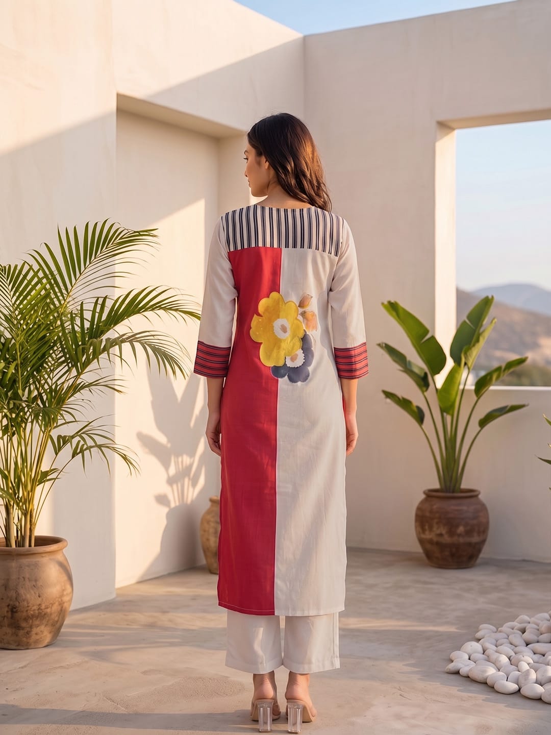 The Half-Frame Coral Women's kurta Set