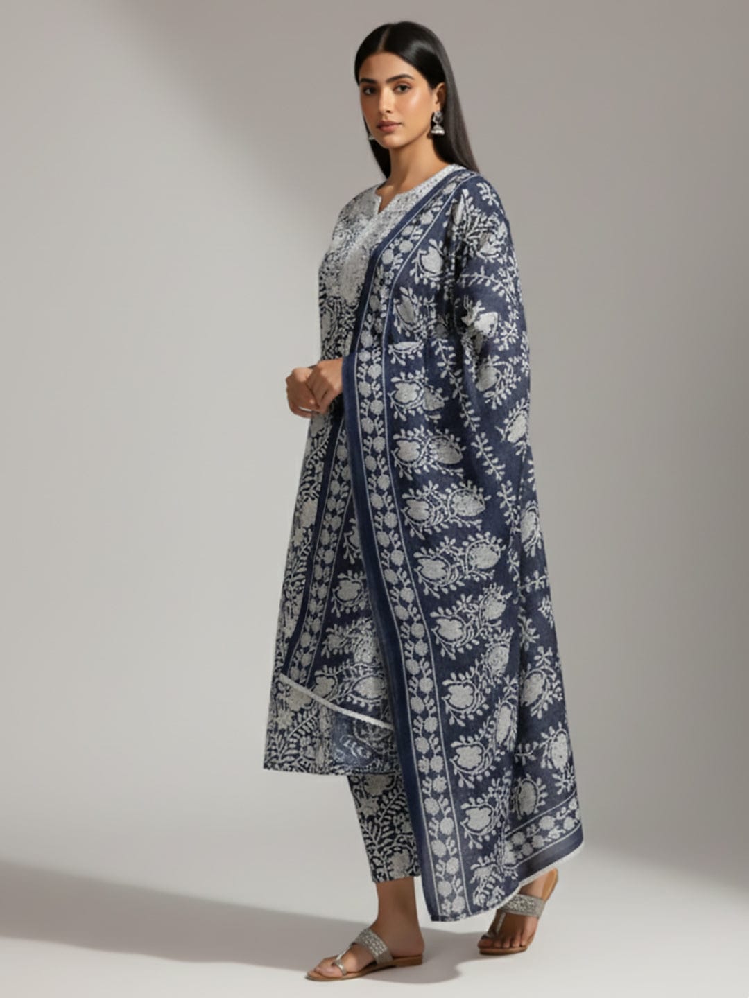 The Kurti Collection Women Ethnic Floral Printed Kurta With Trouser & Dupatta